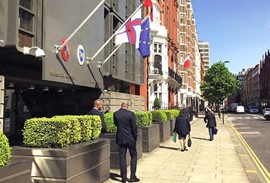 Starvslesandi í føroysku sendistovunum