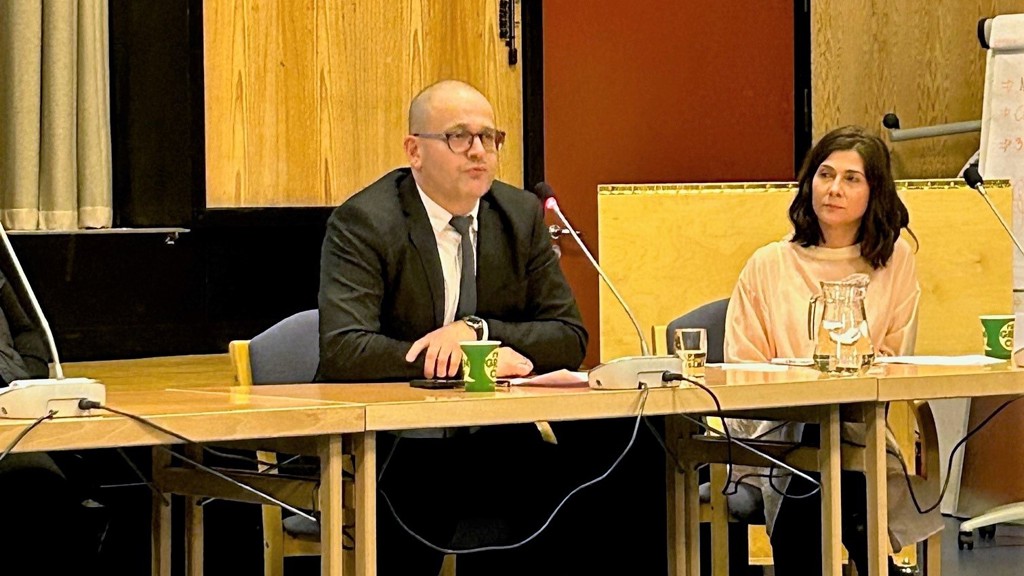 Námsfrøðiútbúgvingin í miðdepilin