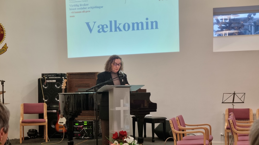 Kvøða til Frelsunarherin á 100 ára degnum