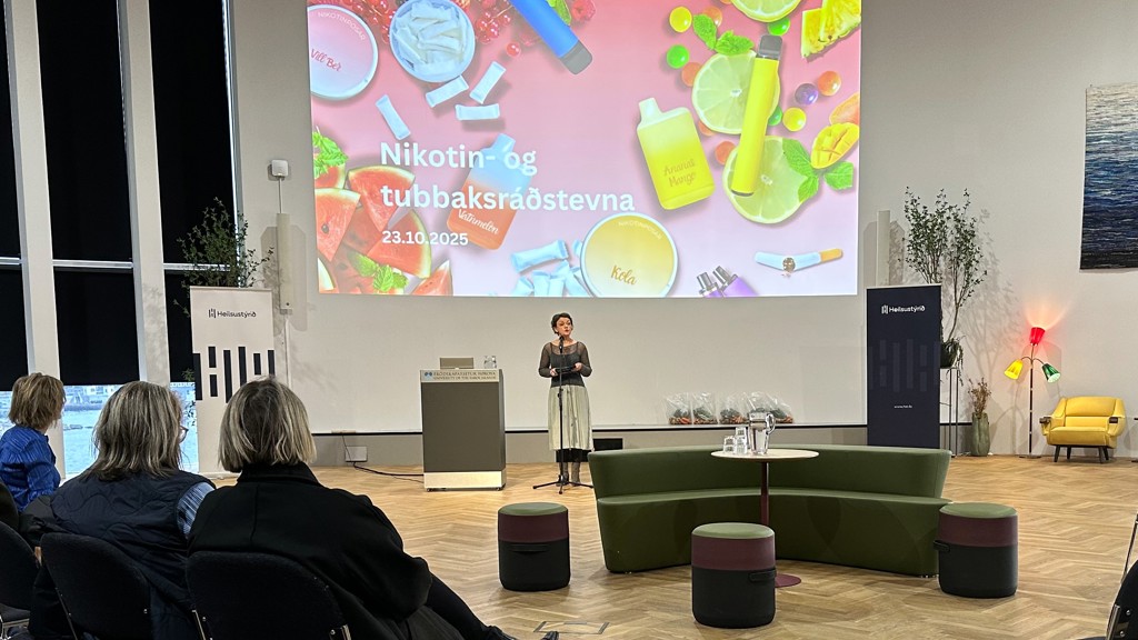 Landsstýriskvinnan setti Nikotin- og tubbaksráðstevnuna