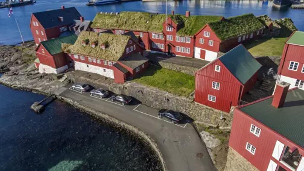 Uppskot um hægri pensjónsaldur sent til ummælis