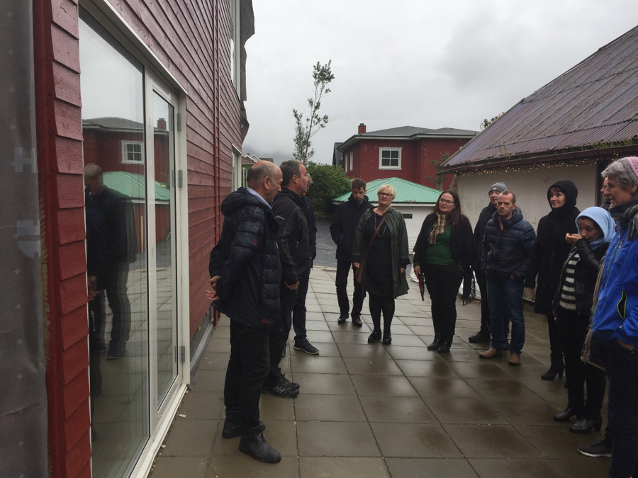 Vitjan á vardum bústøðum á Heygavegi
