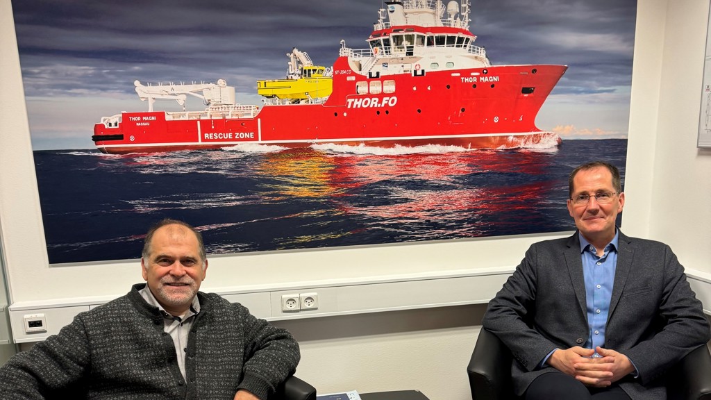 Landsstýrismaðurin vitjaði hjá THOR í Hósvík