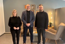 Djóni vitjaði Háskúlan í Nesvík