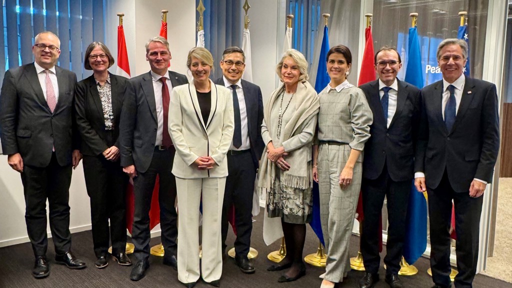 Landsstýrismaðurin á fundi í NATO-høvuðssætinum millum uttanríkisráðharrar úr Norðurlondum, Kanada og USA