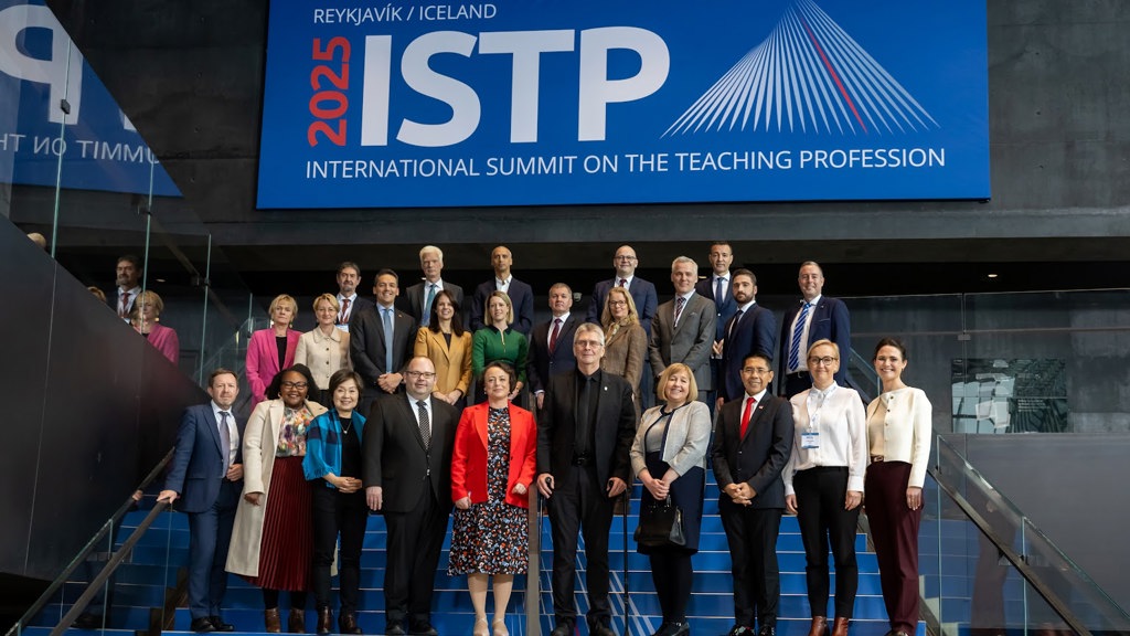 Samstarva fyri at menna