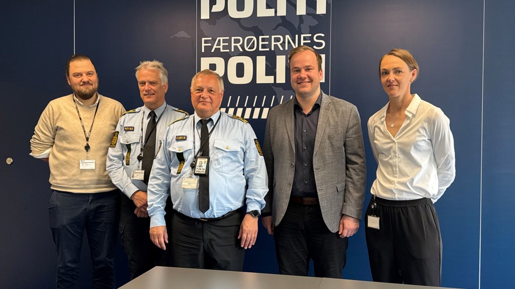 Løgmaður á vitjan hjá Føroya Politi
