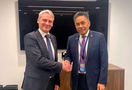 Høgni Hoydal fund við forsetan í altjóða samgonguni hjá smá oyggjalondum