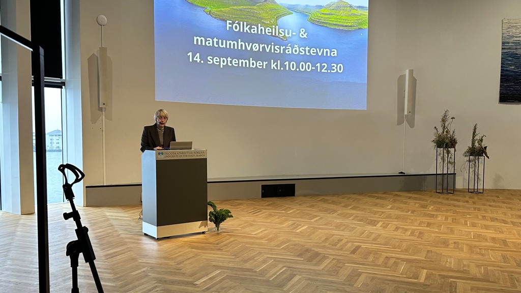 Landsstýriskvinnan setti Fólkaheilsu- og matumhvørvisráðstevnuna
